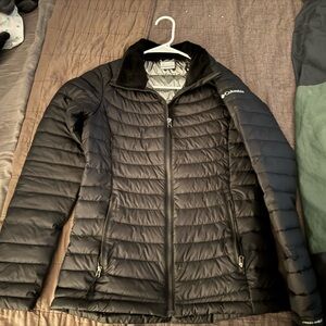 EUC Columbia Powder Lite jacket small